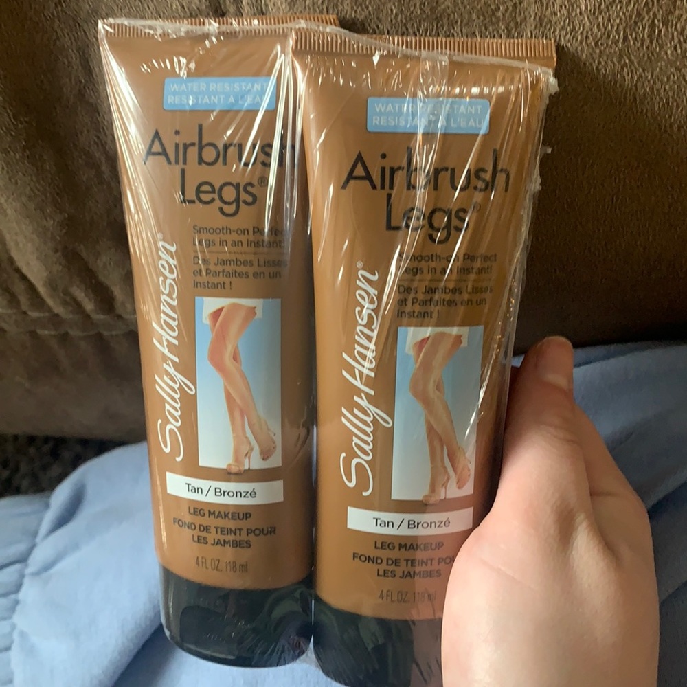 New pack of sally Hansen leg makeup